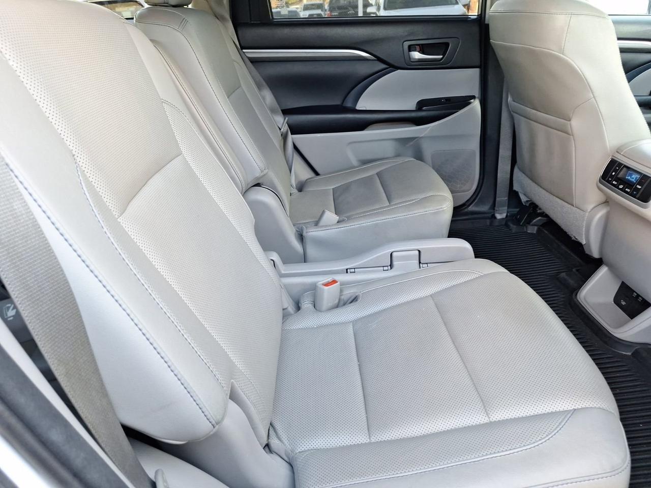 2018 Toyota Highlander Limited Hurst TX