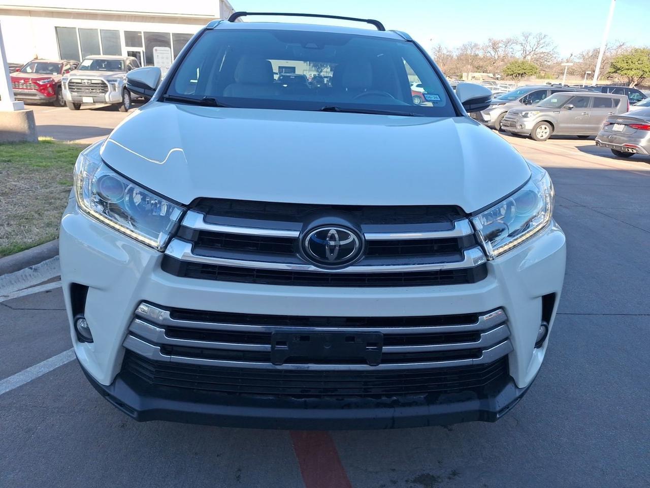 2018 Toyota Highlander Limited Hurst TX