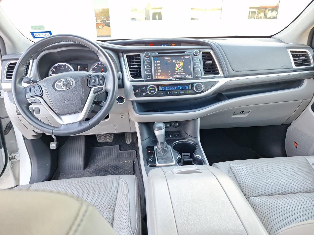 2018 Toyota Highlander Limited Hurst TX