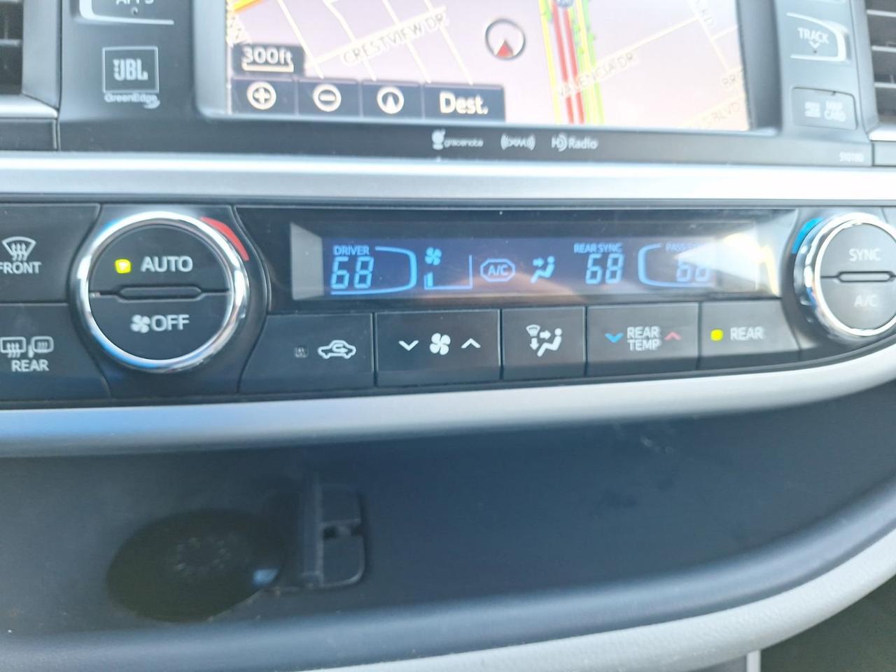 2018 Toyota Highlander Limited Hurst TX