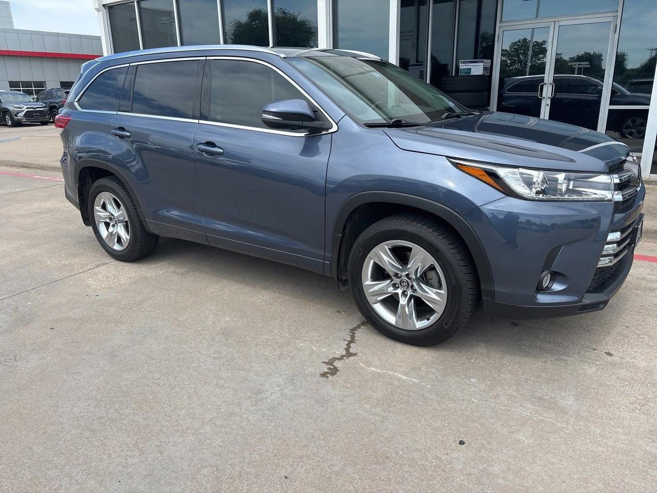 2018 Toyota Highlander Limited Hurst TX