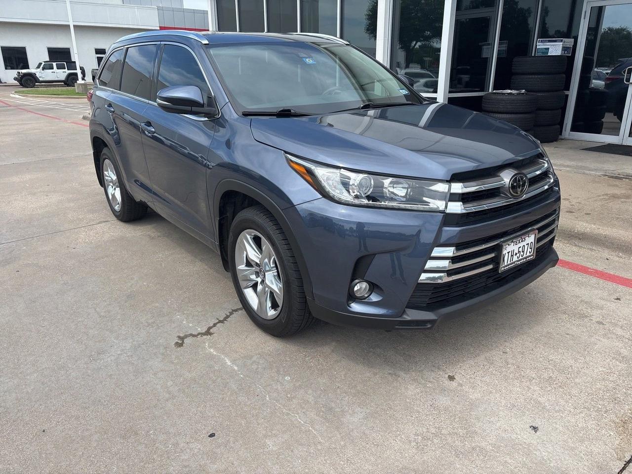 2018 Toyota Highlander Limited Hurst TX