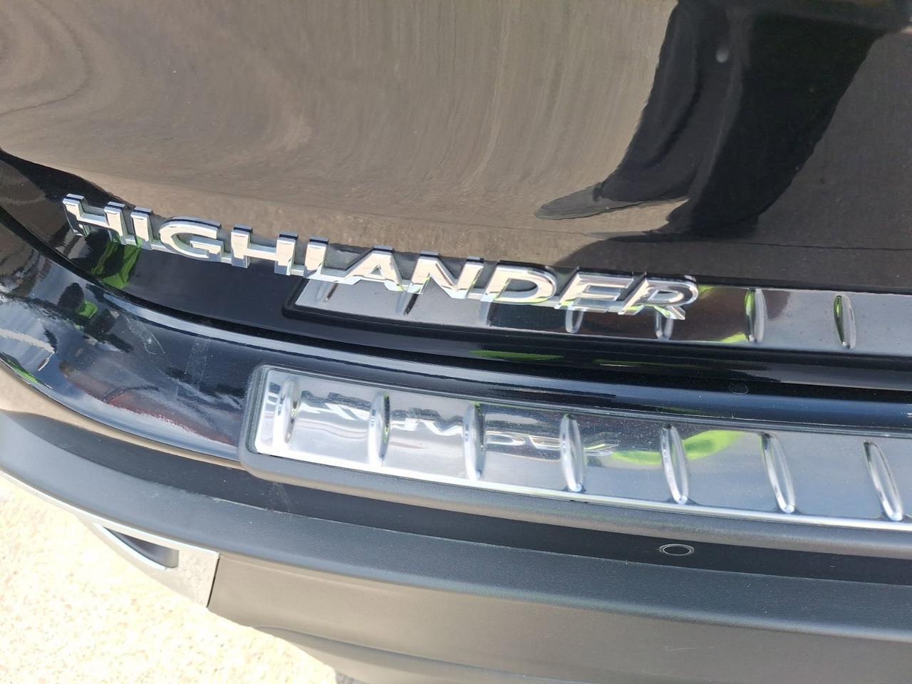 2018 Toyota Highlander Limited Platinum Hurst TX