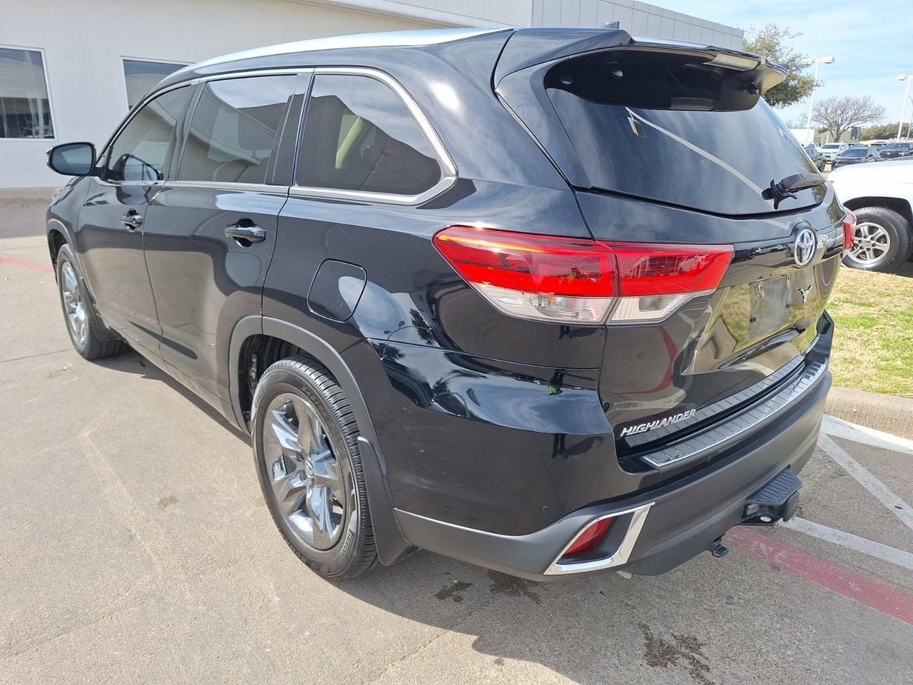 2018 Toyota Highlander Limited Platinum Hurst TX