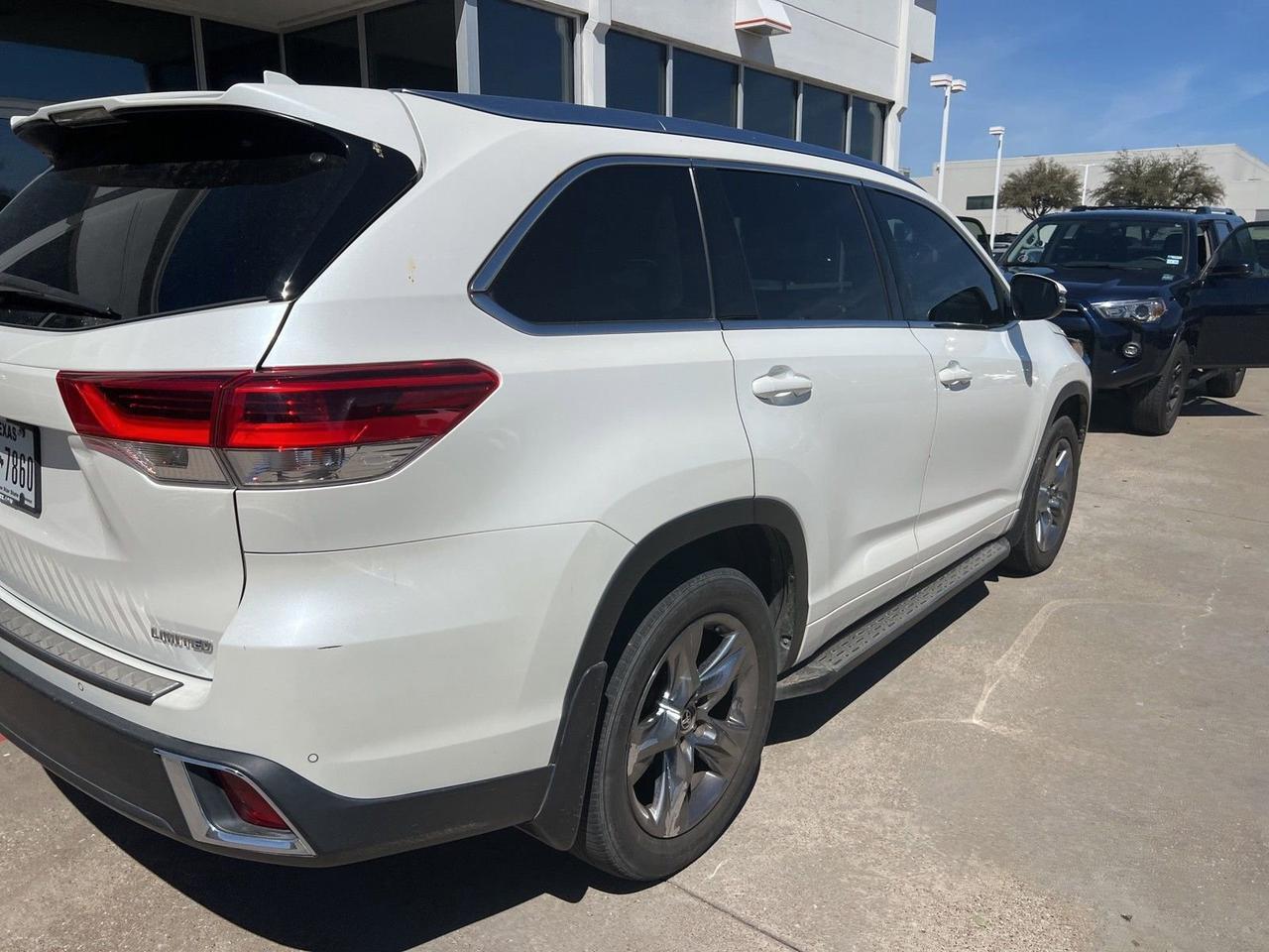 2018 Toyota Highlander Limited Platinum Hurst TX