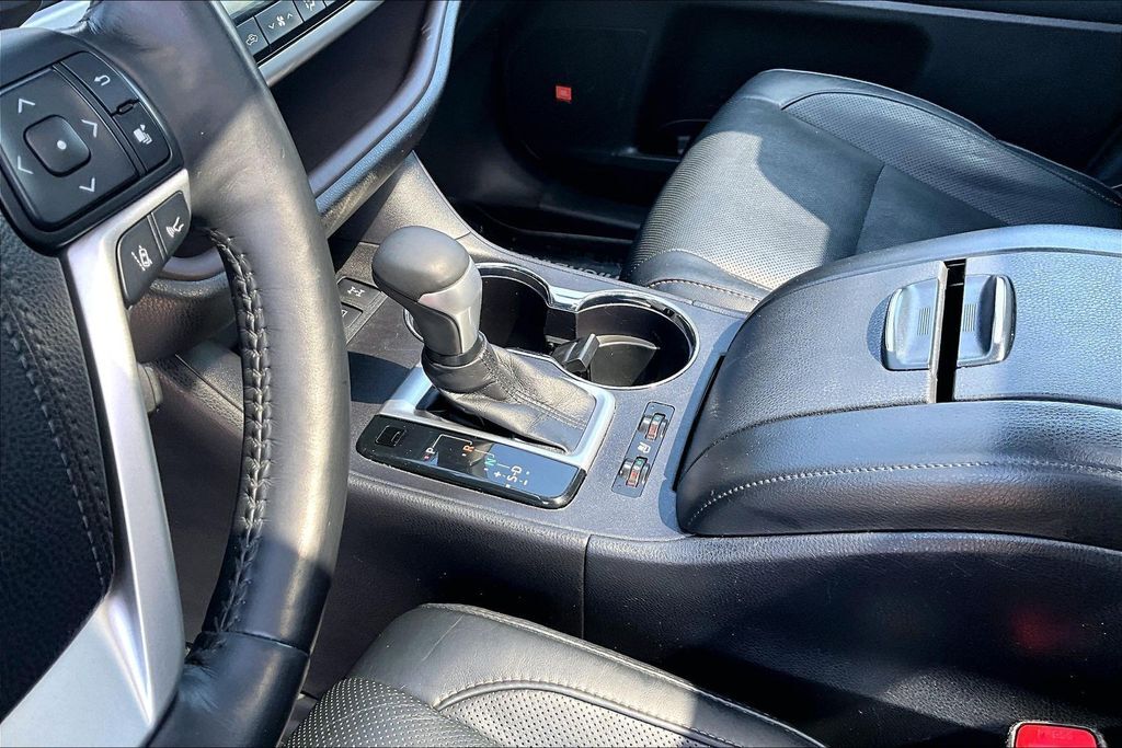 2018 Toyota Highlander Limited Platinum OR