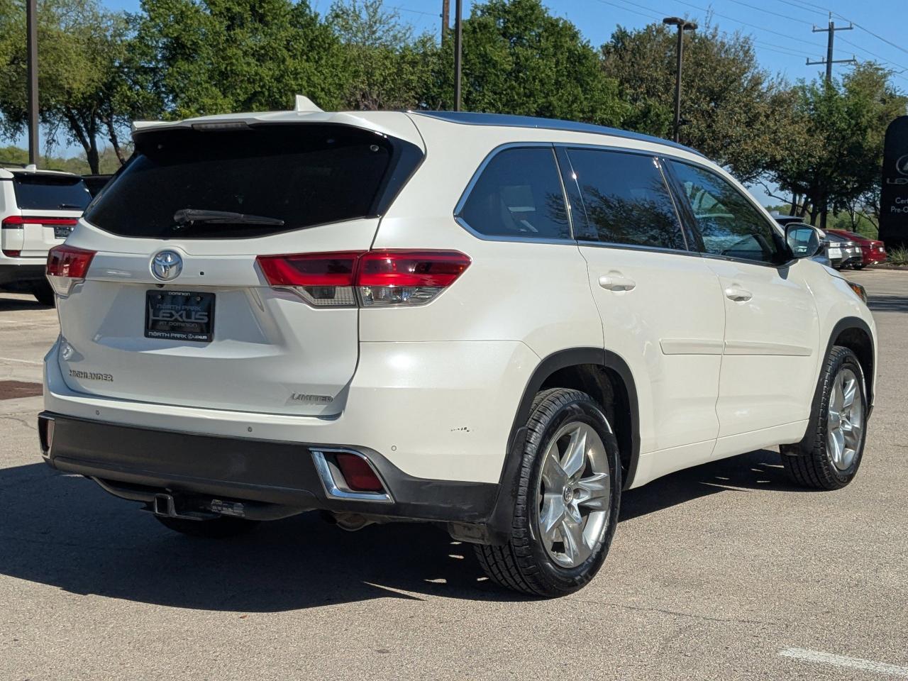 2018 Toyota Highlander Limited Platinum