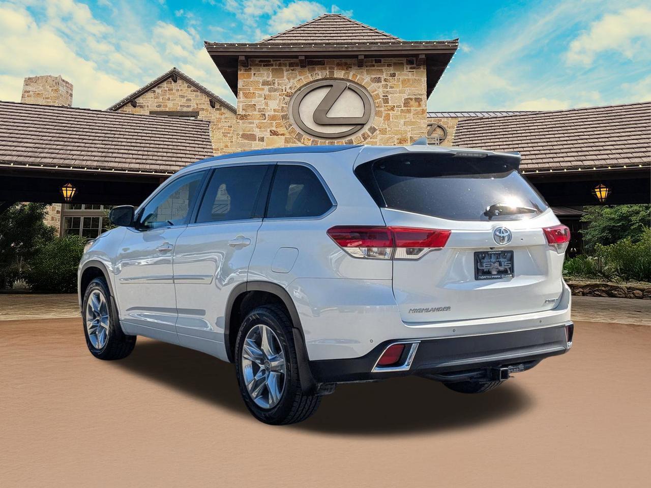 2018 Toyota Highlander Limited Platinum