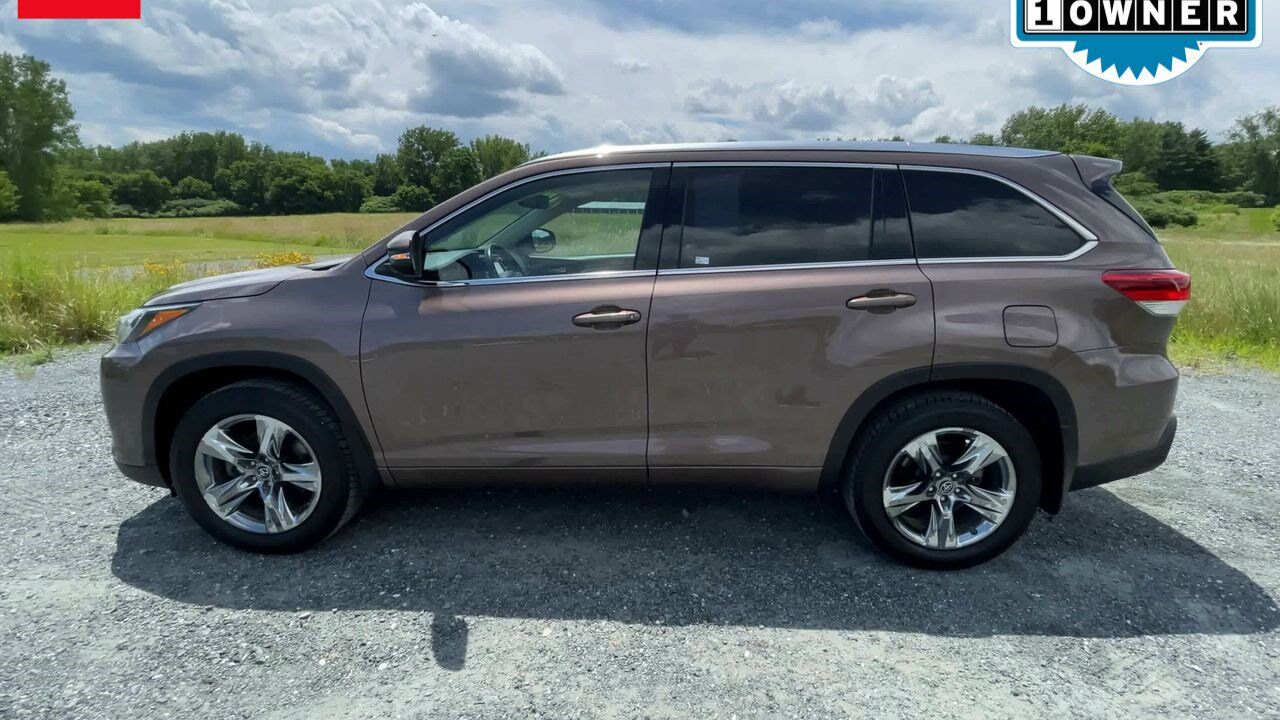 2018 Toyota Highlander Limited Platinum White River Junction VT