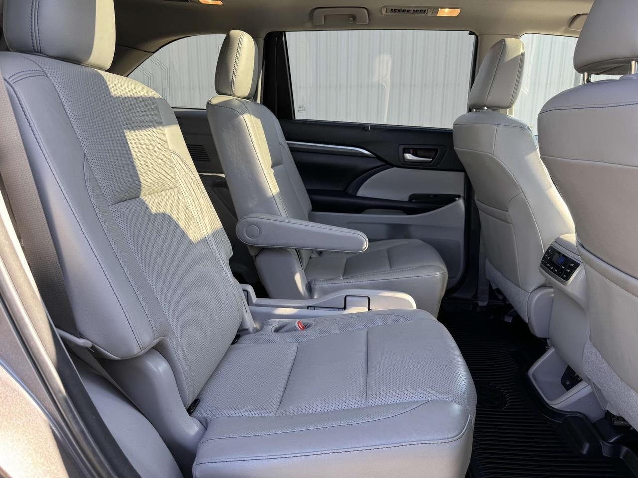 2018 Toyota Highlander Limited Platinum Fredericksburg VA