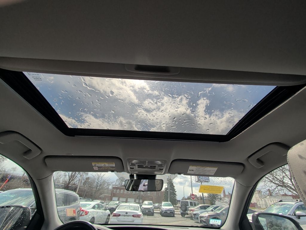 2018 Toyota Highlander Limited Worcester MA
