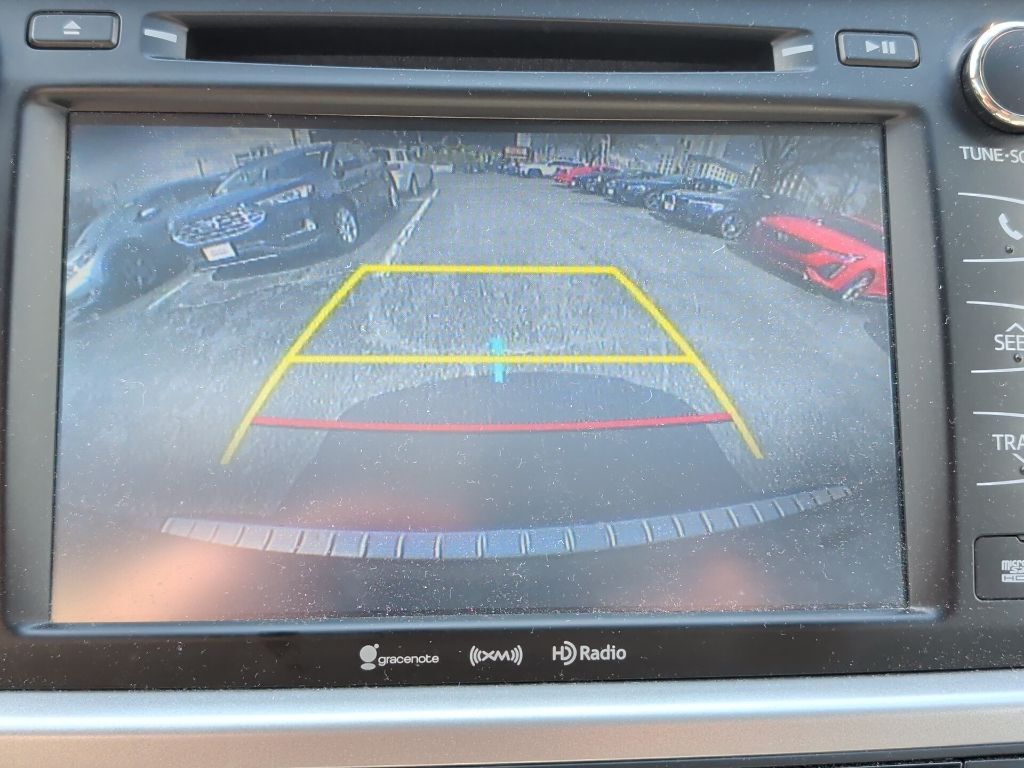 2018 Toyota Highlander Limited Worcester MA