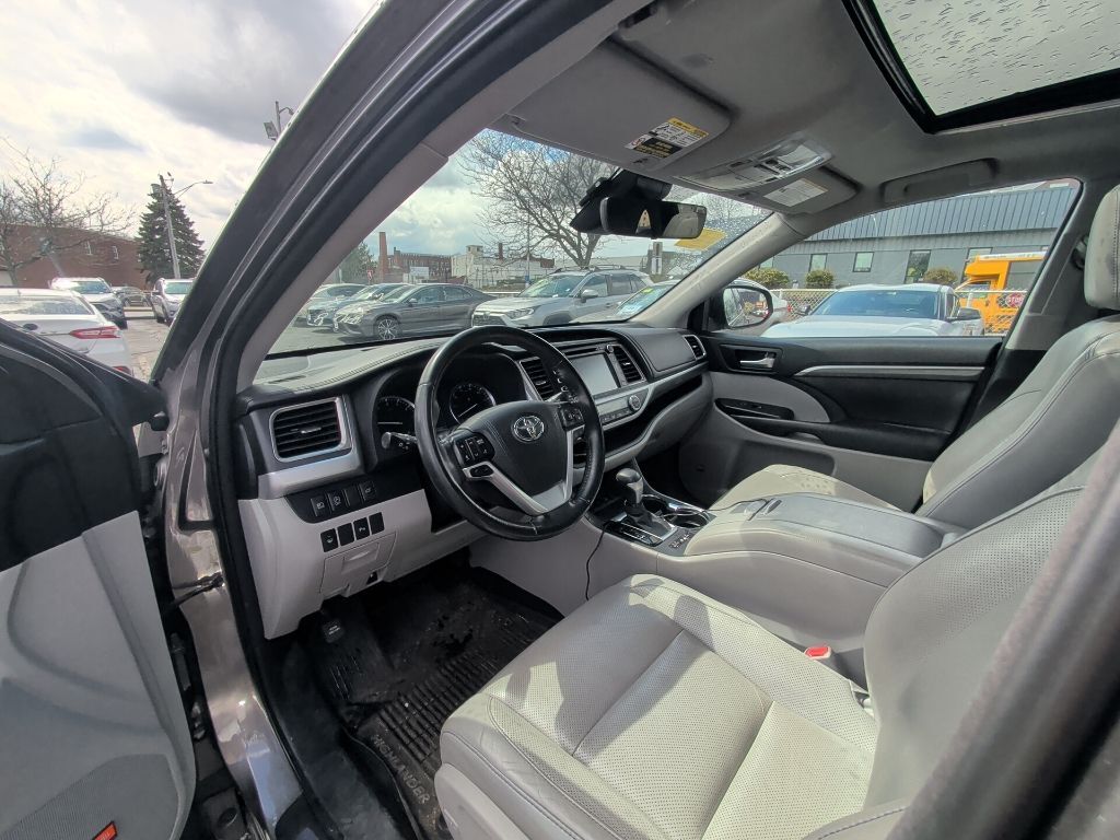2018 Toyota Highlander Limited Worcester MA