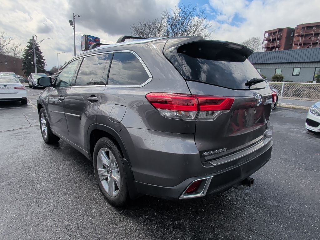 2018 Toyota Highlander Limited Worcester MA
