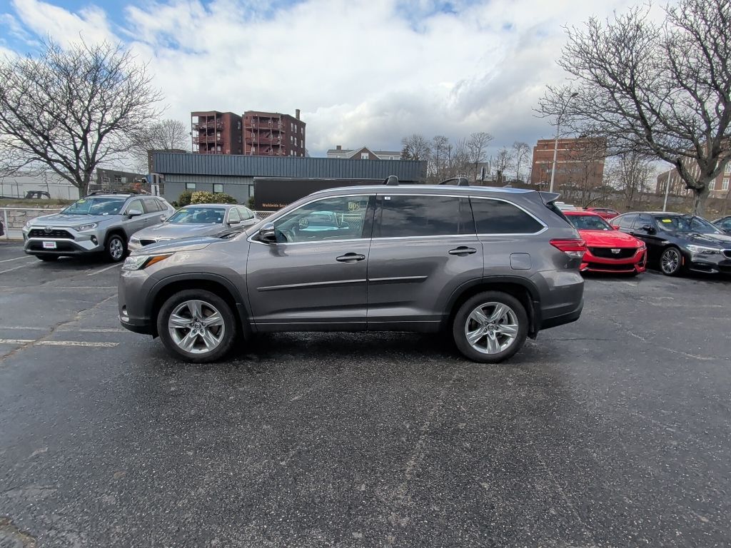 2018 Toyota Highlander Limited Worcester MA