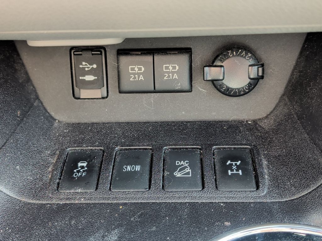 2018 Toyota Highlander Limited Worcester MA
