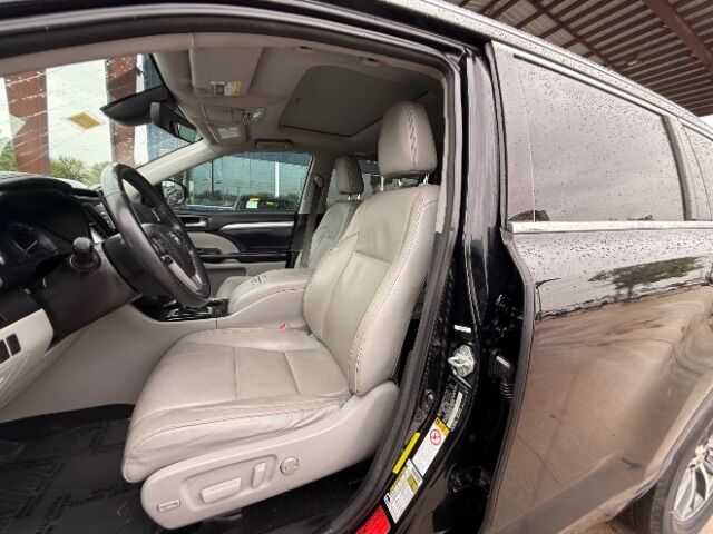 2018 Toyota Highlander SE | XLE New Braunfels TX