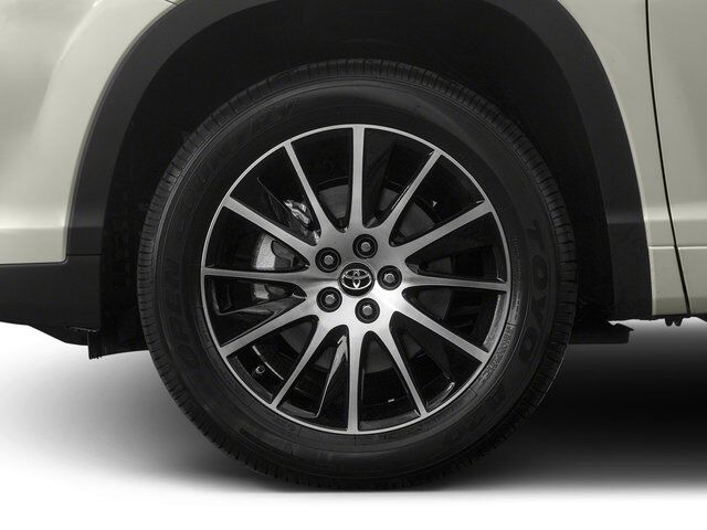 2018 Toyota Highlander SE Appleton WI