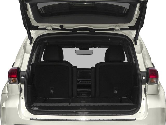 2018 Toyota Highlander SE Appleton WI