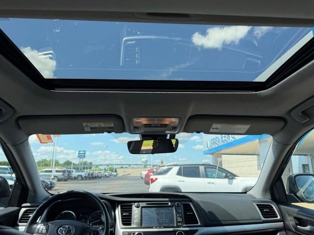2018 Toyota Highlander SE Farmington MO