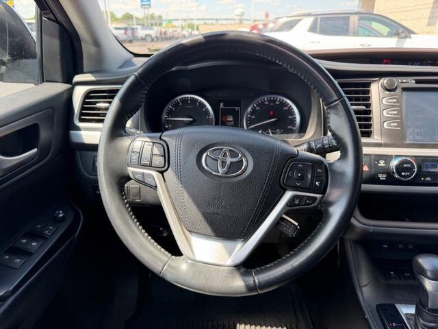 2018 Toyota Highlander SE Farmington MO