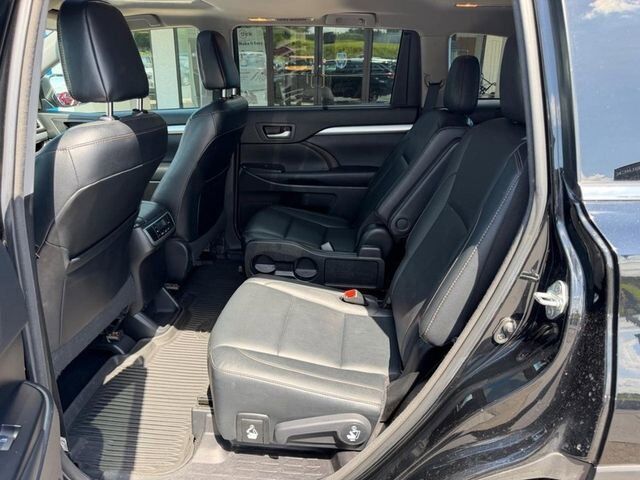 2018 Toyota Highlander SE Farmington MO