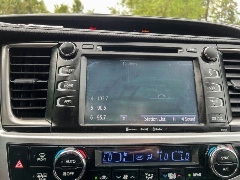 2018 Toyota Highlander SE Wilmington NC