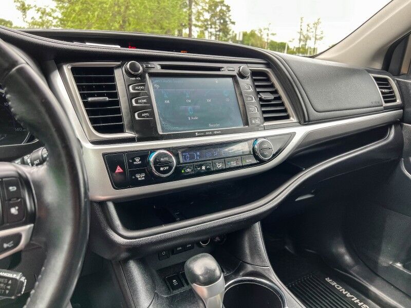 2018 Toyota Highlander SE Wilmington NC