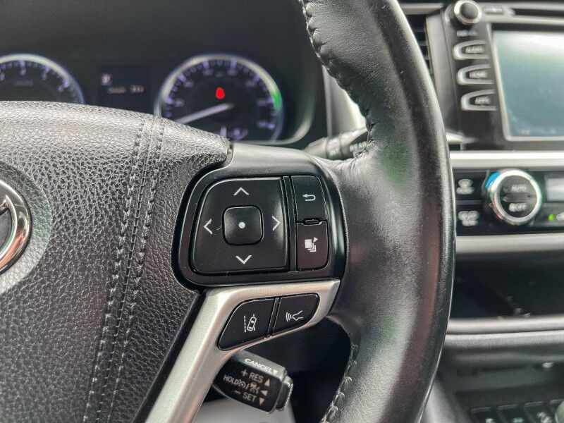 2018 Toyota Highlander SE Wilmington NC