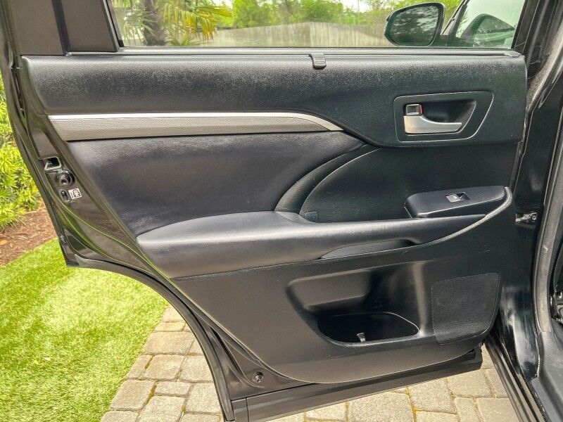 2018 Toyota Highlander SE Wilmington NC