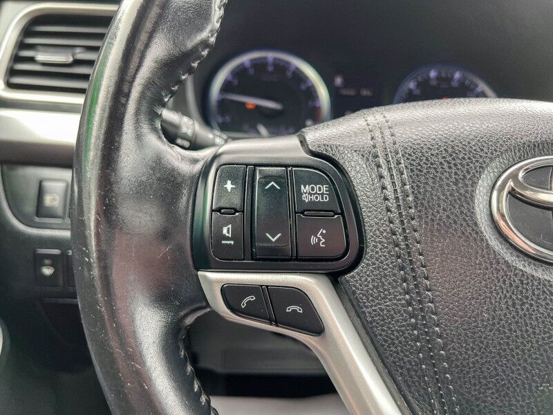 2018 Toyota Highlander SE Wilmington NC