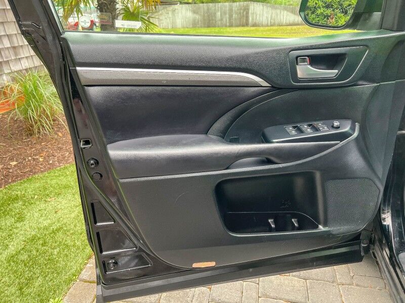 2018 Toyota Highlander SE Wilmington NC