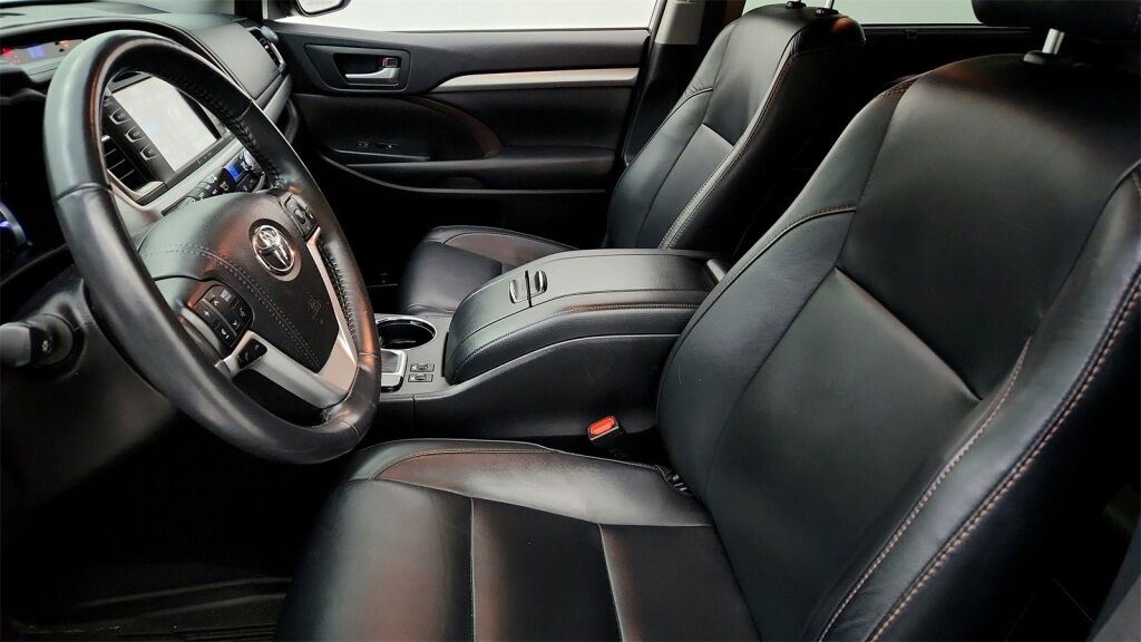 2018 Toyota Highlander SE Laurel MD