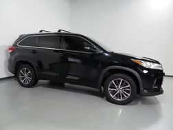 2018_Toyota_Highlander XLE AWD_*NAVIGATION, ADAPTIVE CRUISE, SAFETY ALERTS, BACKUP-CAMERA, COLOR TOUCHSCREEN, MOONROOF, LEATHER, HEATED SEATS, 2ND ROW CAPTAIN'S, POWER LIFTGATE, KEYLESS ENTRY, BLUETOOTH PHONE & AUDIO_ Round Rock TX