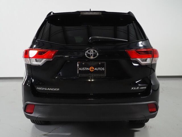 2018 Toyota Highlander XLE AWD *NAVIGATION, ADAPTIVE CRUISE, SAFETY ALERTS, BACKUP-CAMERA, COLOR TOUCHSCREEN, MOONROOF, LEATHER, HEATED SEATS, 2ND ROW CAPTAIN'S, POWER LIFTGATE, KEYLESS ENTRY, BLUETOOTH PHONE & AUDIO Round Rock TX