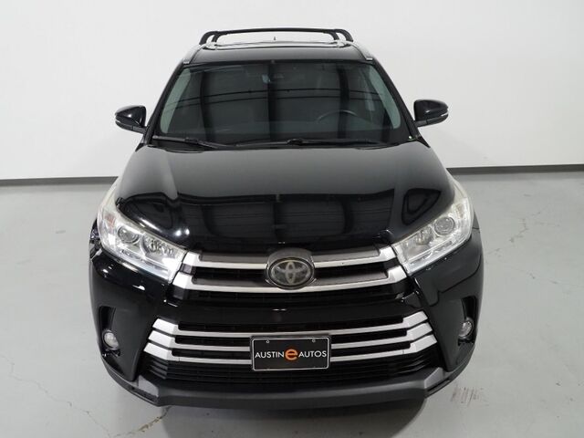 2018 Toyota Highlander XLE AWD *NAVIGATION, ADAPTIVE CRUISE, SAFETY ALERTS, BACKUP-CAMERA, COLOR TOUCHSCREEN, MOONROOF, LEATHER, HEATED SEATS, 2ND ROW CAPTAIN'S, POWER LIFTGATE, KEYLESS ENTRY, BLUETOOTH PHONE & AUDIO Round Rock TX