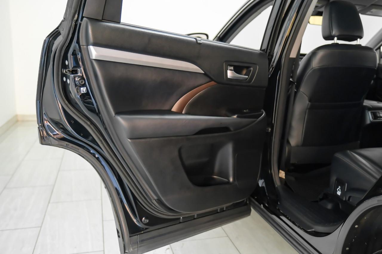 2018 Toyota Highlander XLE AWD V6 BLIND SPOT MONITOR TOYOTA SAFETY SENSE NAVIGATION SUNROOF LEATHER SEATS Carrollton TX