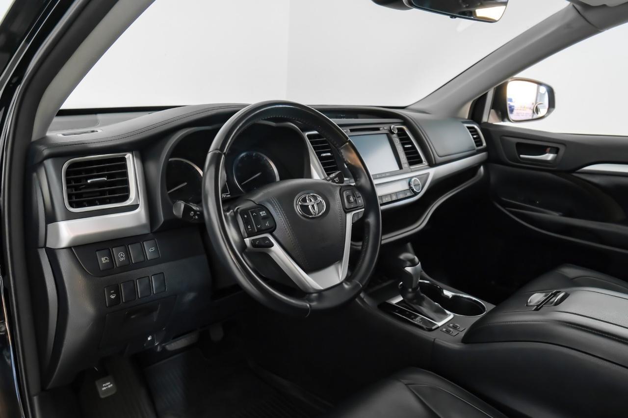 2018 Toyota Highlander XLE AWD V6 BLIND SPOT MONITOR TOYOTA SAFETY SENSE NAVIGATION SUNROOF LEATHER SEATS Carrollton TX