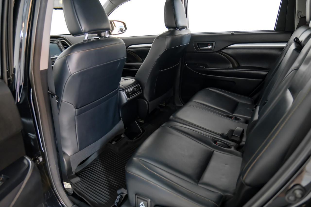 2018 Toyota Highlander XLE AWD V6 BLIND SPOT MONITOR TOYOTA SAFETY SENSE NAVIGATION SUNROOF LEATHER SEATS Carrollton TX