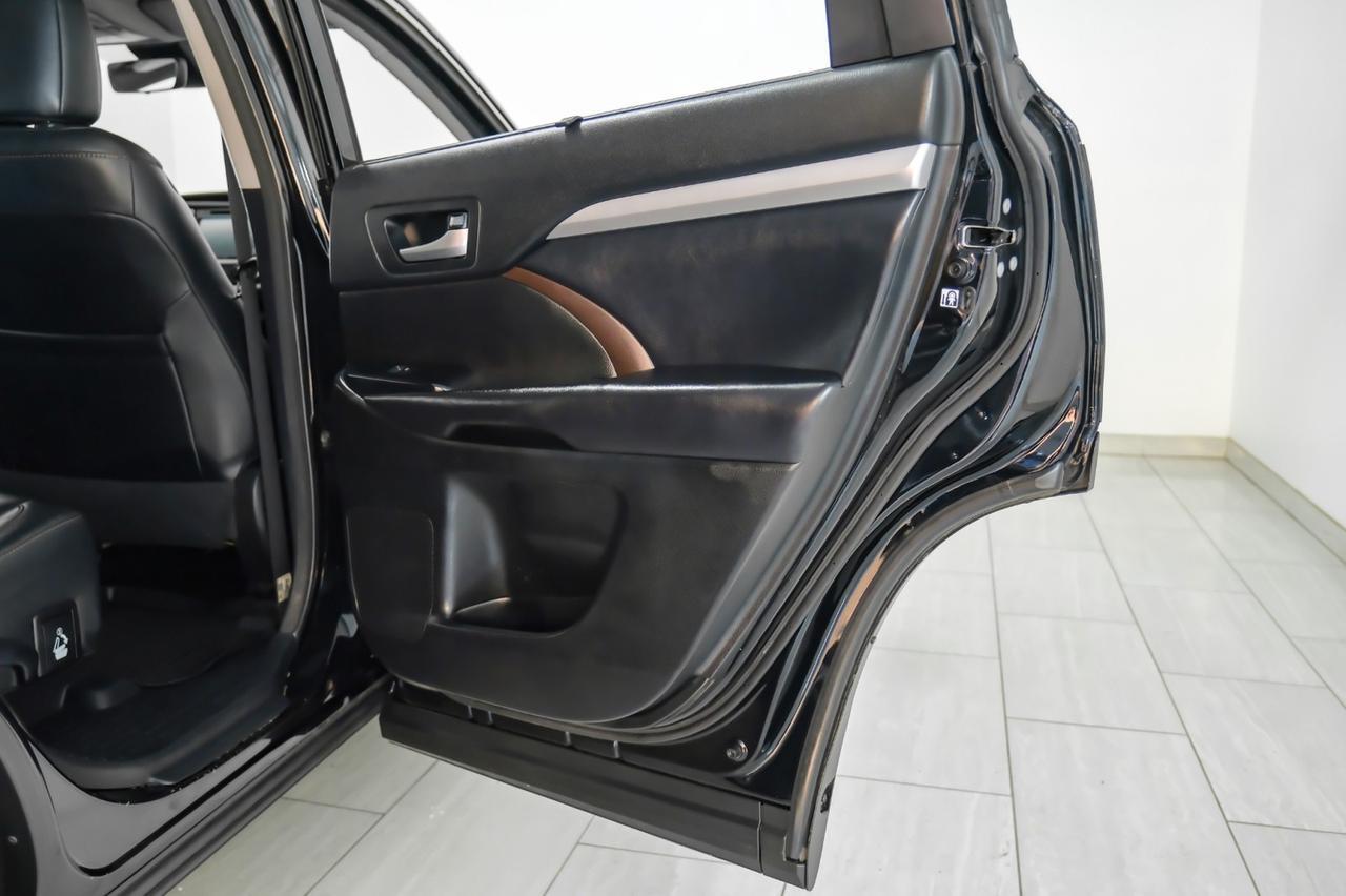 2018 Toyota Highlander XLE AWD V6 BLIND SPOT MONITOR TOYOTA SAFETY SENSE NAVIGATION SUNROOF LEATHER SEATS Carrollton TX