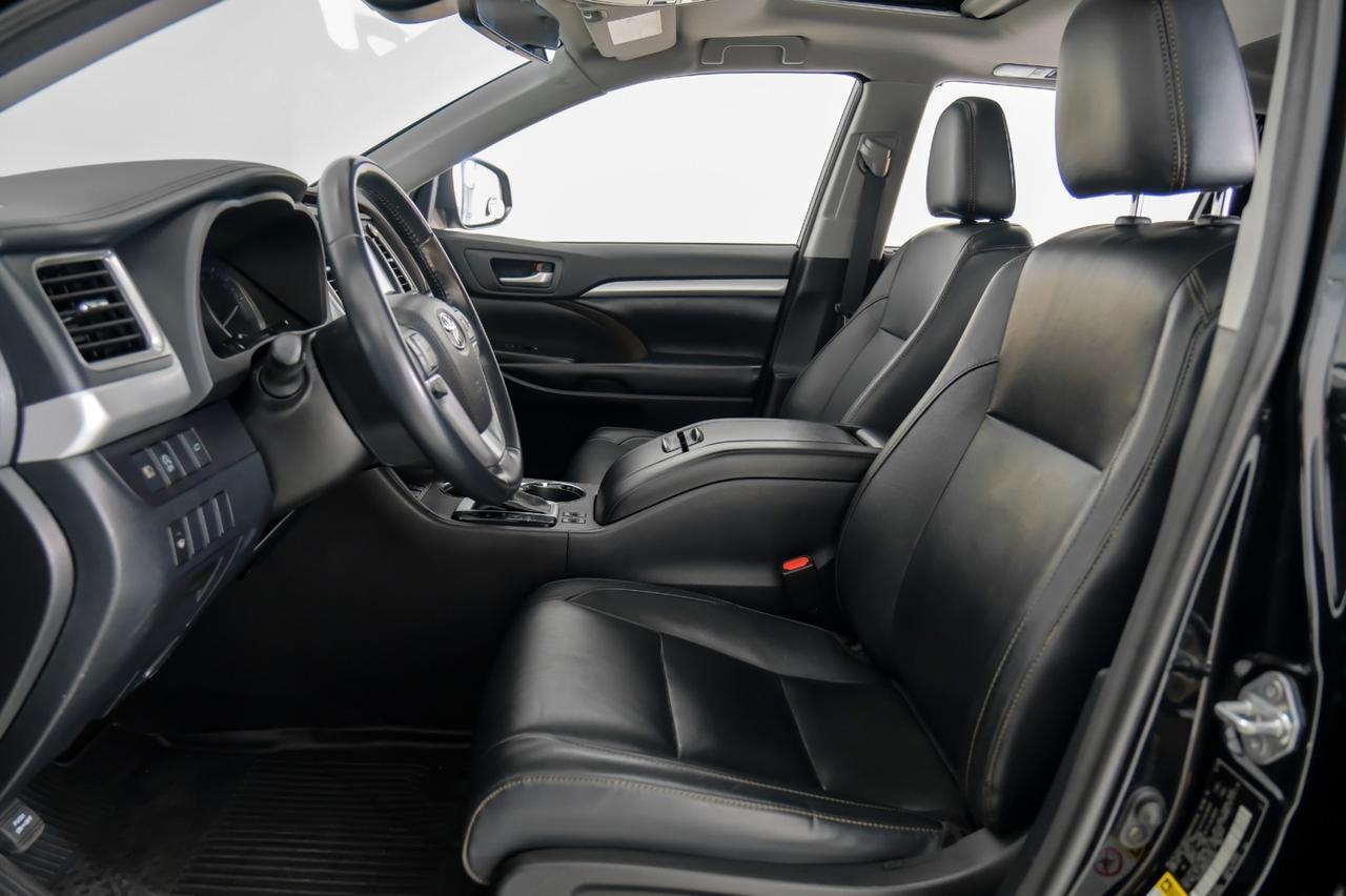 2018 Toyota Highlander XLE AWD V6 BLIND SPOT MONITOR TOYOTA SAFETY SENSE NAVIGATION SUNROOF LEATHER SEATS Carrollton TX