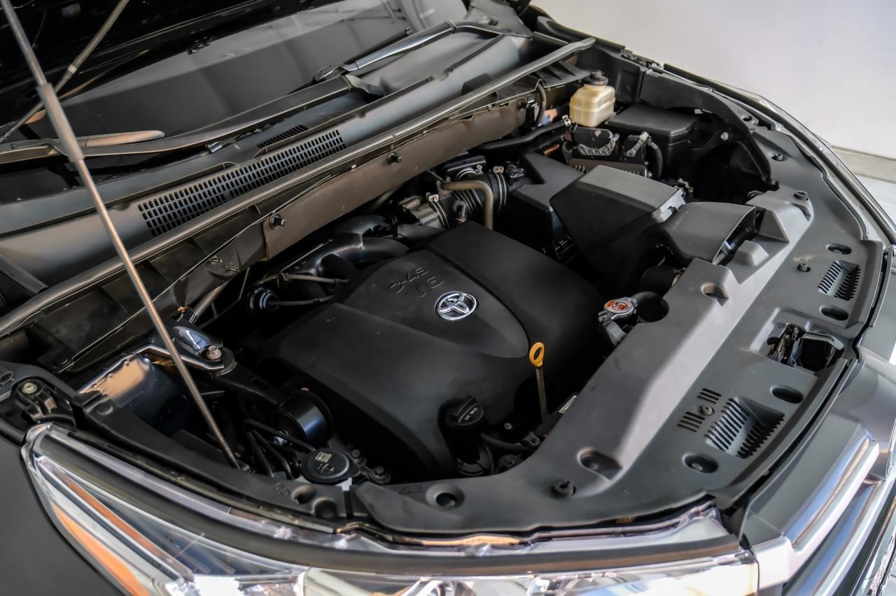 2018 Toyota Highlander XLE AWD V6 BLIND SPOT MONITOR TOYOTA SAFETY SENSE NAVIGATION SUNROOF LEATHER SEATS Carrollton TX