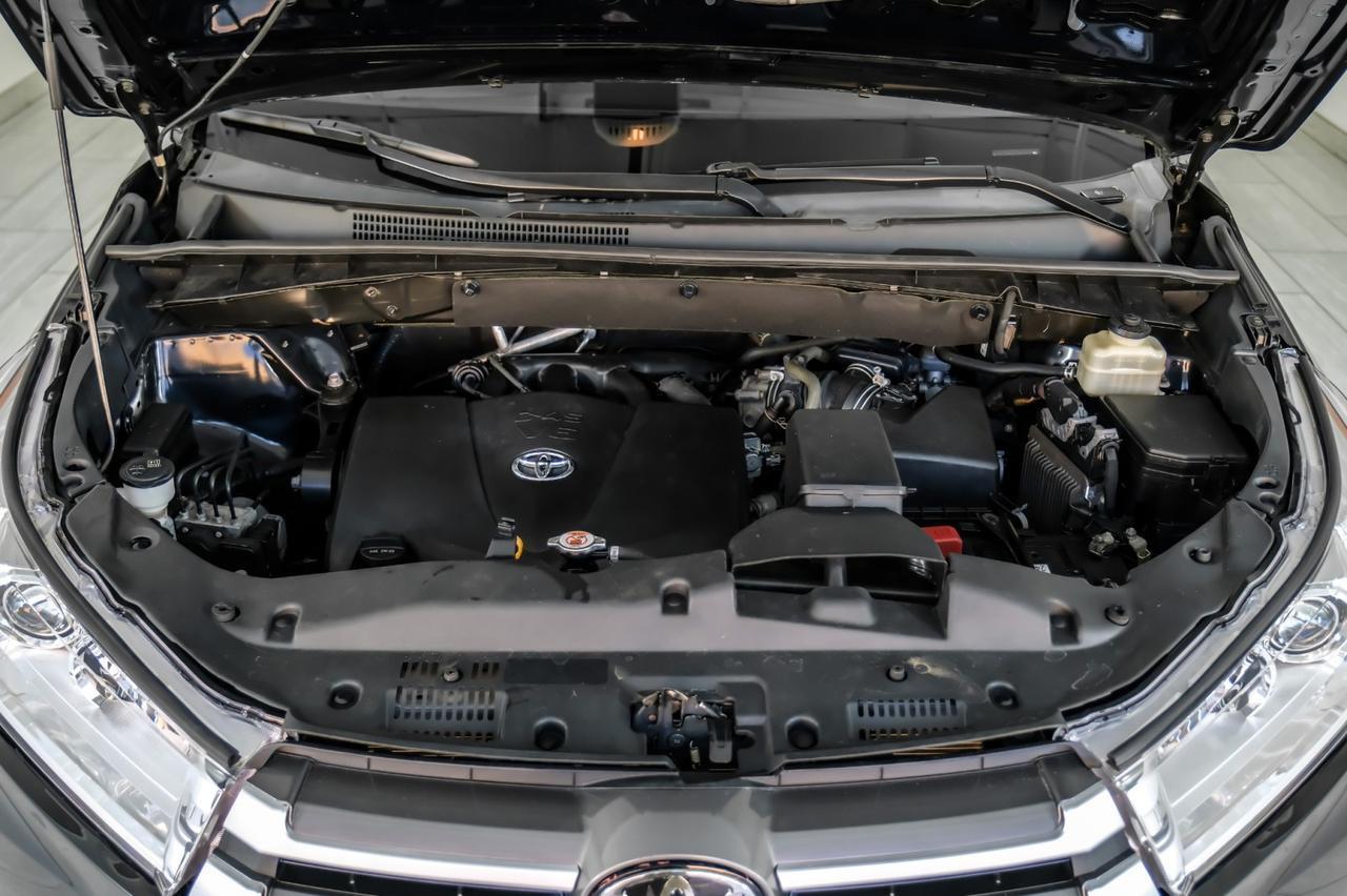 2018 Toyota Highlander XLE AWD V6 BLIND SPOT MONITOR TOYOTA SAFETY SENSE NAVIGATION SUNROOF LEATHER SEATS Carrollton TX