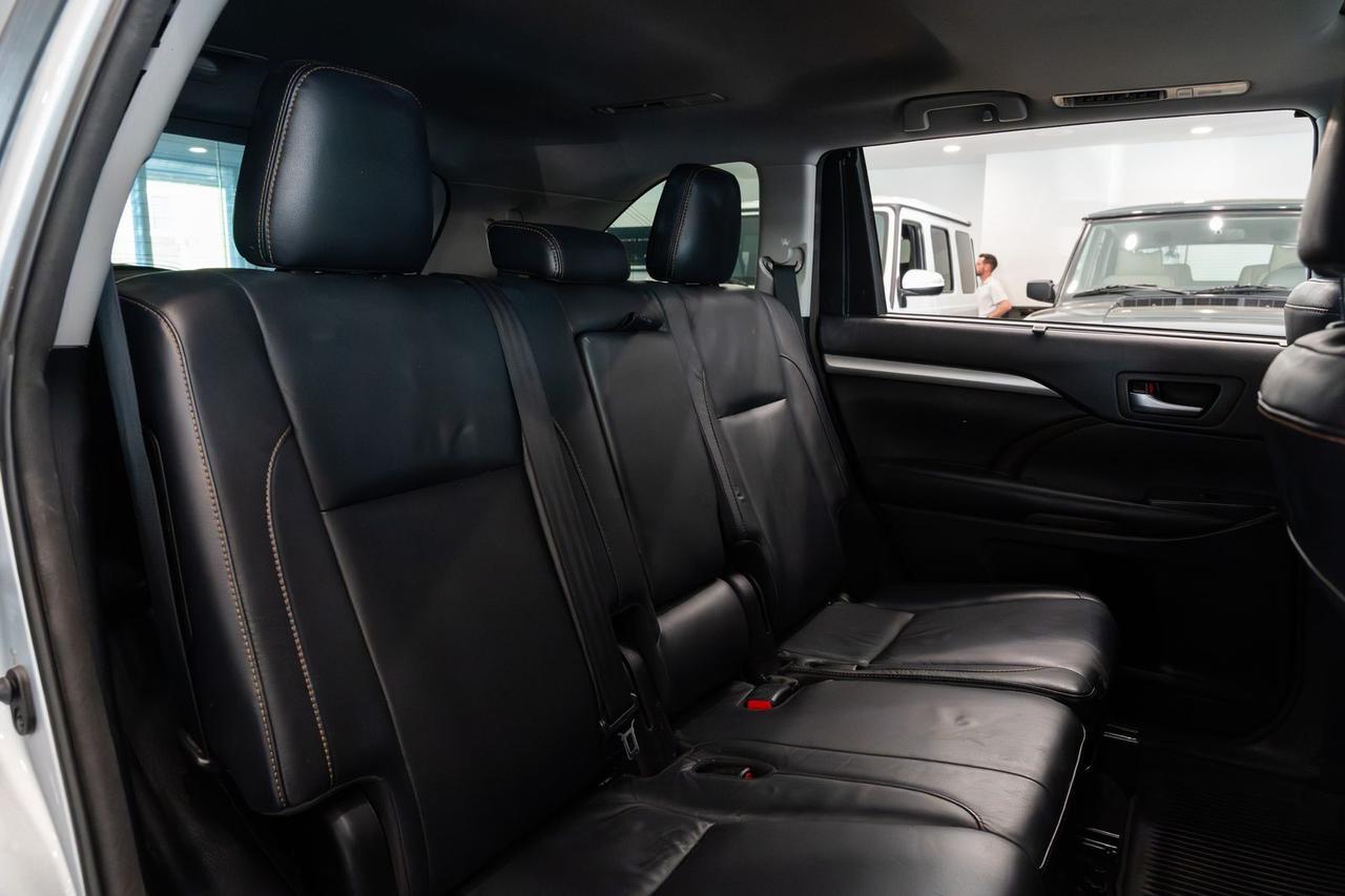 2018 Toyota Highlander XLE Gladstone OR