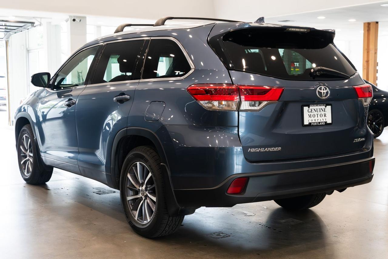 2018 Toyota Highlander XLE Gladstone OR