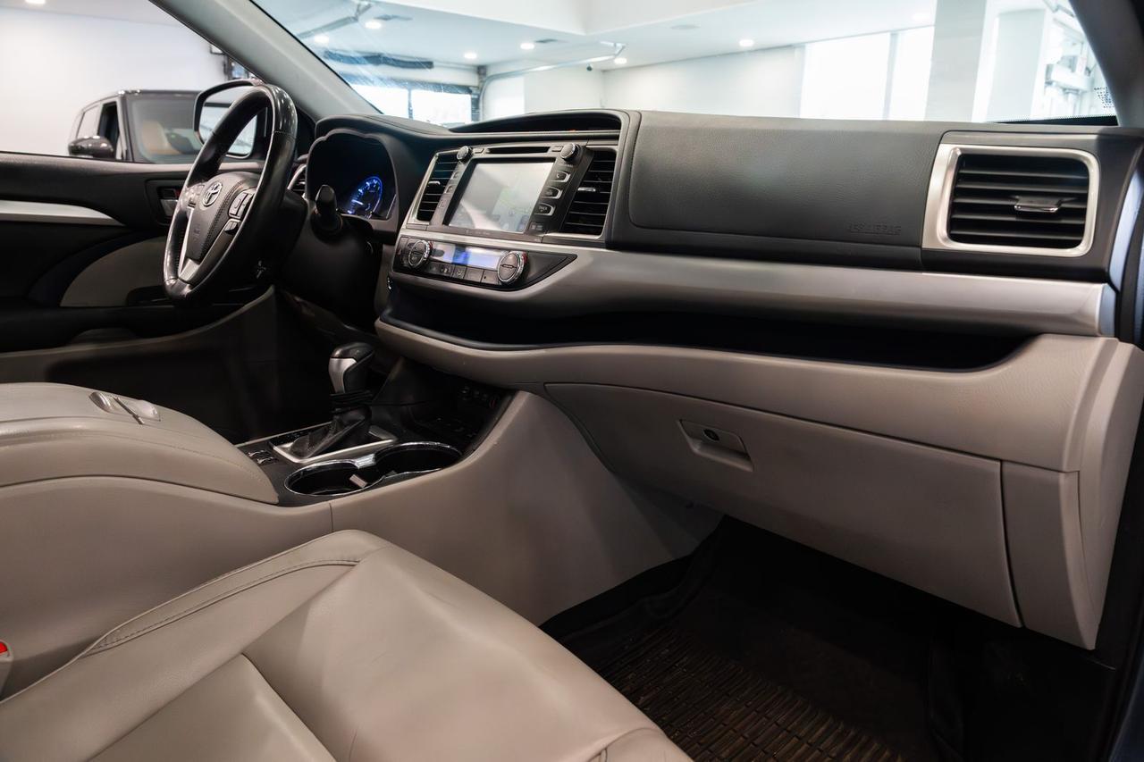 2018 Toyota Highlander XLE Gladstone OR