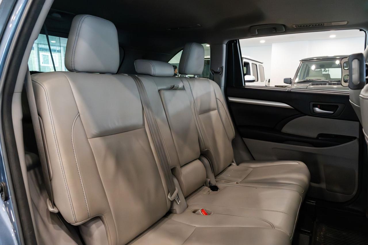 2018 Toyota Highlander XLE Gladstone OR