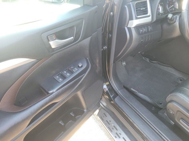 2018 Toyota Highlander XLE North Attleboro MA