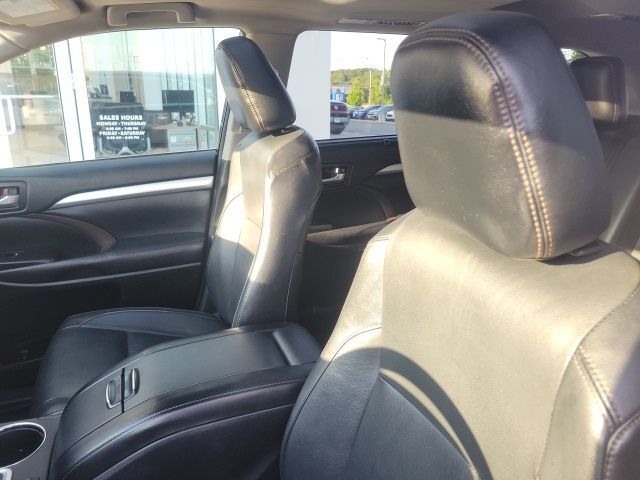 2018 Toyota Highlander XLE North Attleboro MA