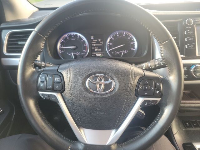 2018 Toyota Highlander XLE North Attleboro MA